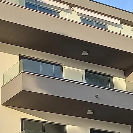 Modern Lägenhet Zablaće